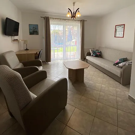 דירה Pod Debami *